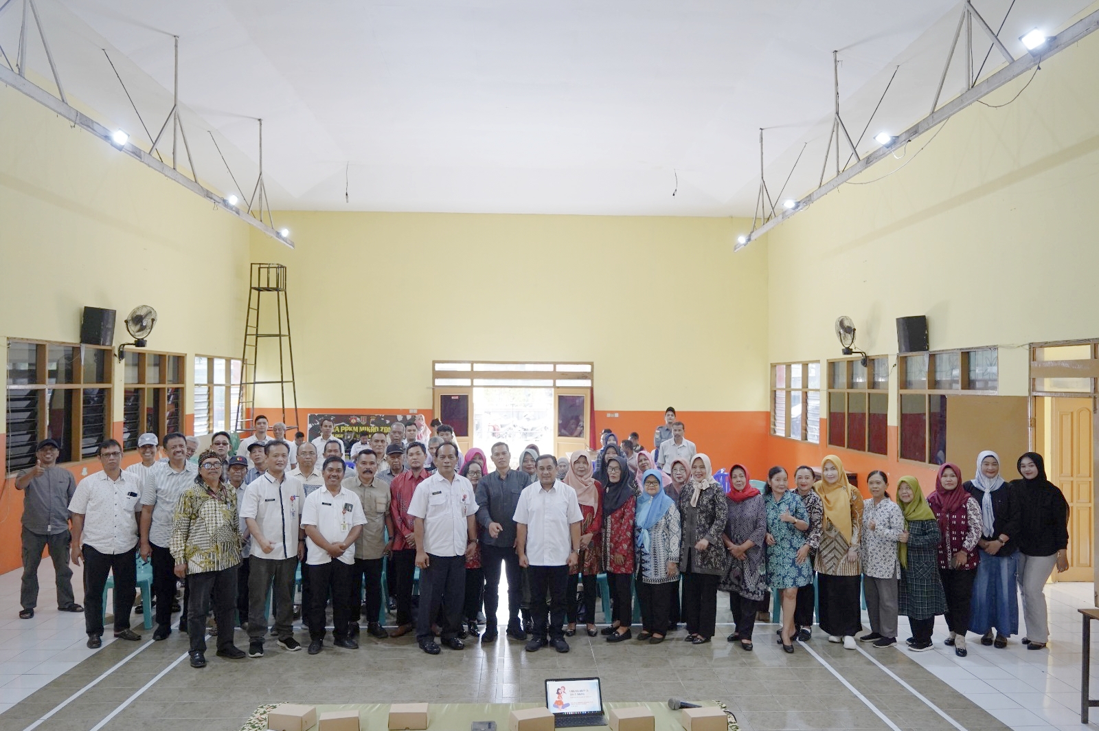 Sosialisasi Internet Sehat untuk Anak di Kelurahan Tlogosari Kulon
